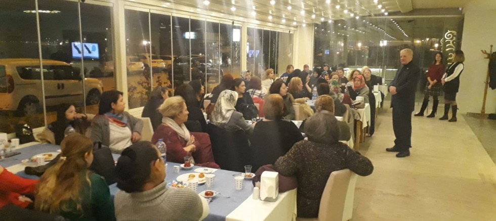 MHP Belediye Başkan Adayı  Mehmet Eligül Bayanlarla buluştu