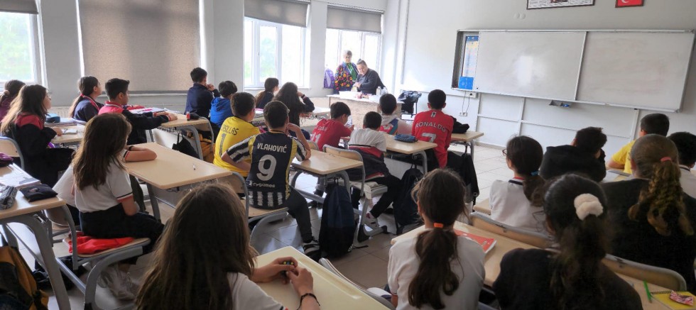 Minik Eller Büyük Hayaller İle Buluşuyor