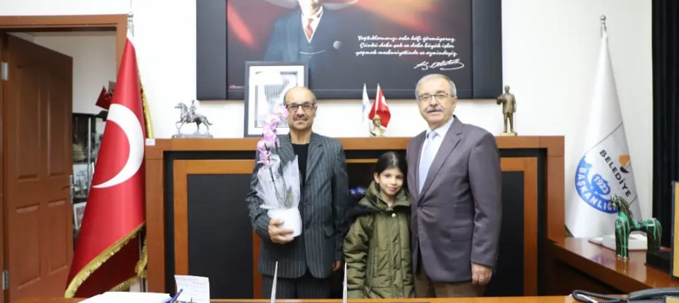 Minik Nisa’dan Başkan Özacar’a Ziyaret