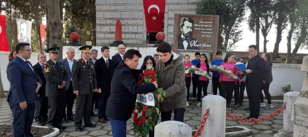Namık Kemal, Mezarı Başında Anıldı