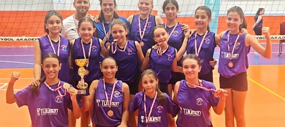 Nehir Spor Kulübü Tekirdağ Zafer Kupası Şampiyonu