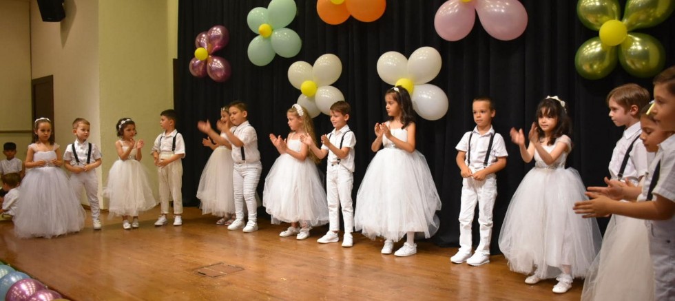 Neşeli Minikler Anaokulu’ndan Yıl Sonu Etkinliği