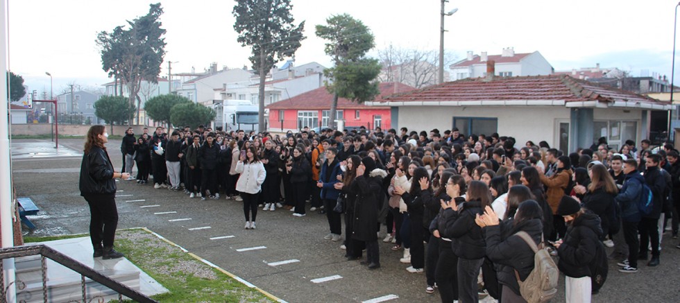 Öğrenciler, Eylemlerine Devam Ediyor