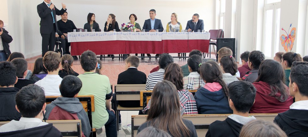 ÖĞRENCİLERE MESLEK TANITIM SEMİNERİ