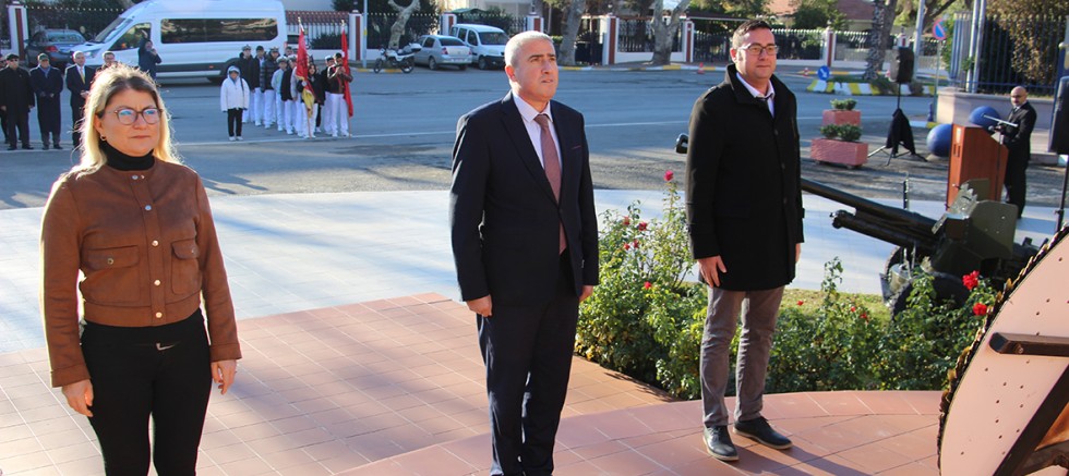 Öğretmenler Günü Çelenk Töreni Düzenlendi