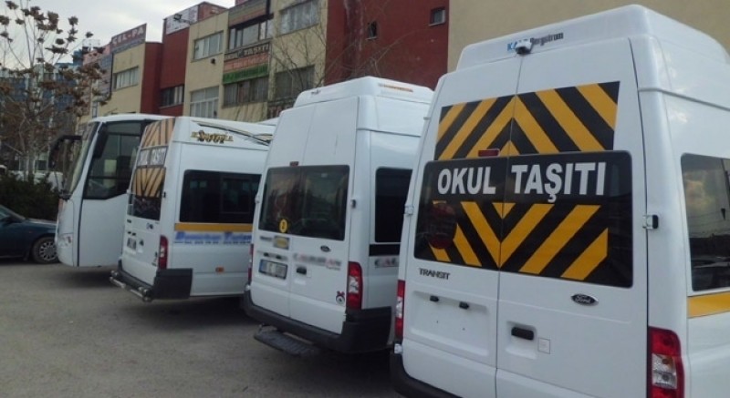 Okul Servis Araçlarındaki Yönetmelik 1 Yıl Ertelendi