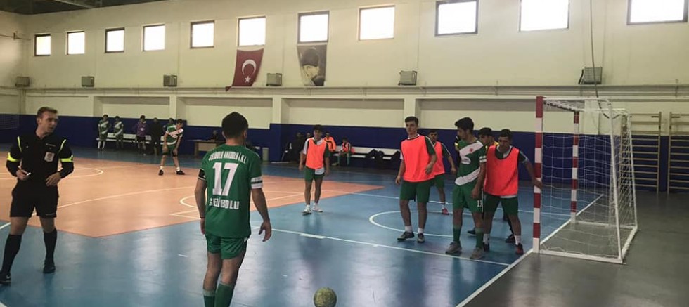 Okullar Arası Futsal Müsabakaları Yapıldı