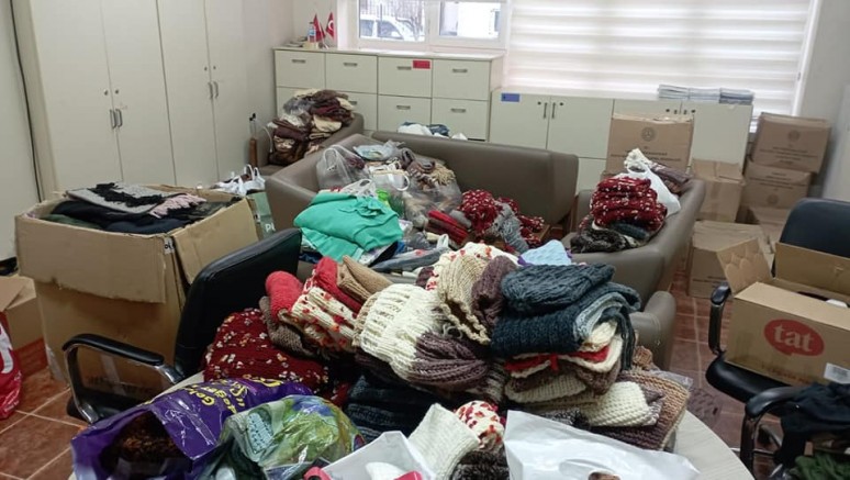 Örülen Atkı ve Bereler Deprem Bölgesine Gönderilecek