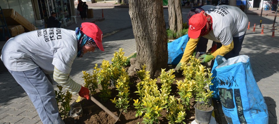 Park ve Bahçeler Kenti Yeşillendiriyor