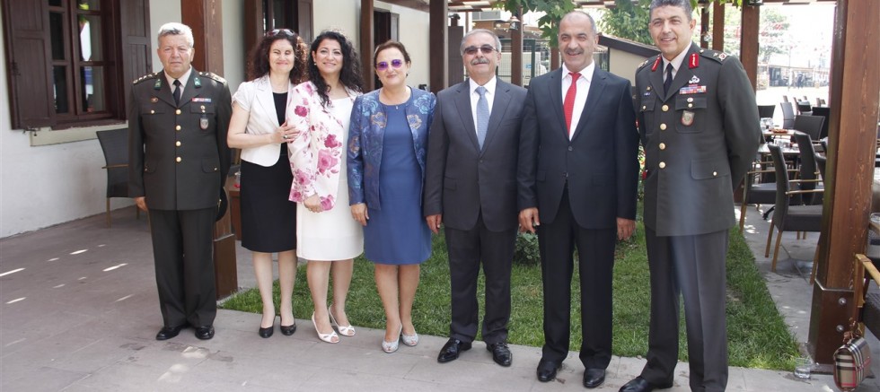 PROTOKOL BAYRAMLAŞTI
