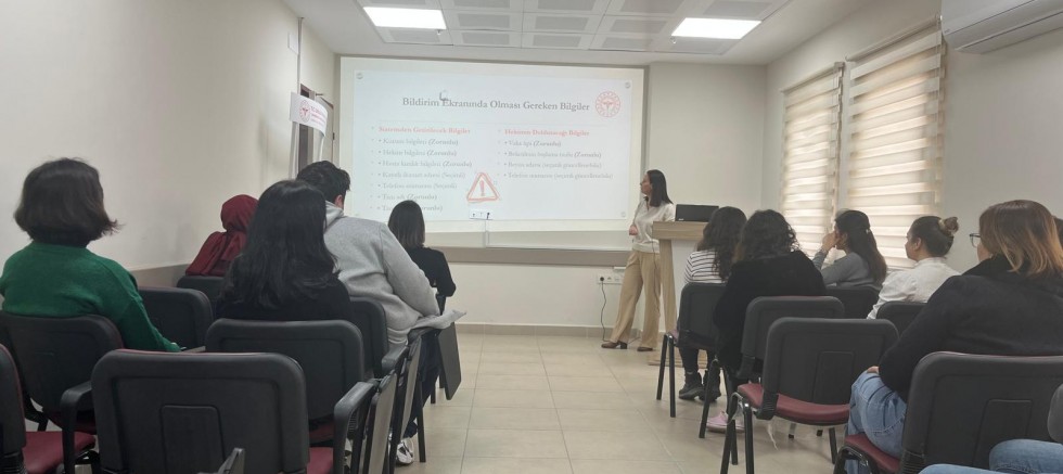 Sağlık Personeline Bağışıklama ve Hastalık Bildirimi Eğitimi