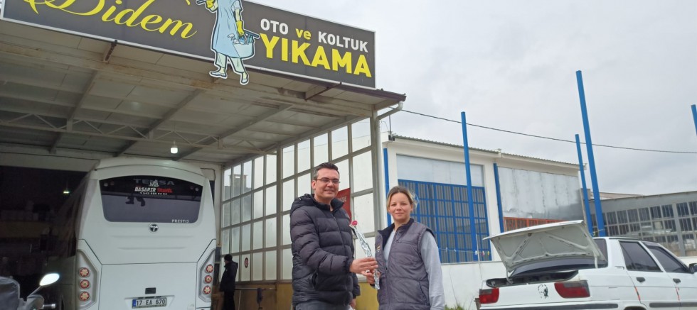 Sanayi Sitesi Yönetiminden Kadınlar Günü Kutlaması