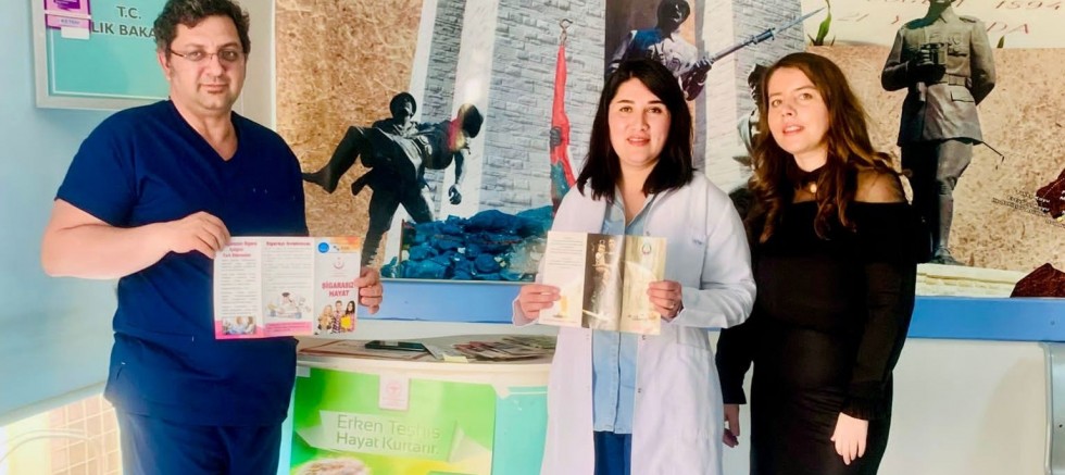 Sigarayı Bırakma Günü Nedeniyle Broşür Dağıtıldı