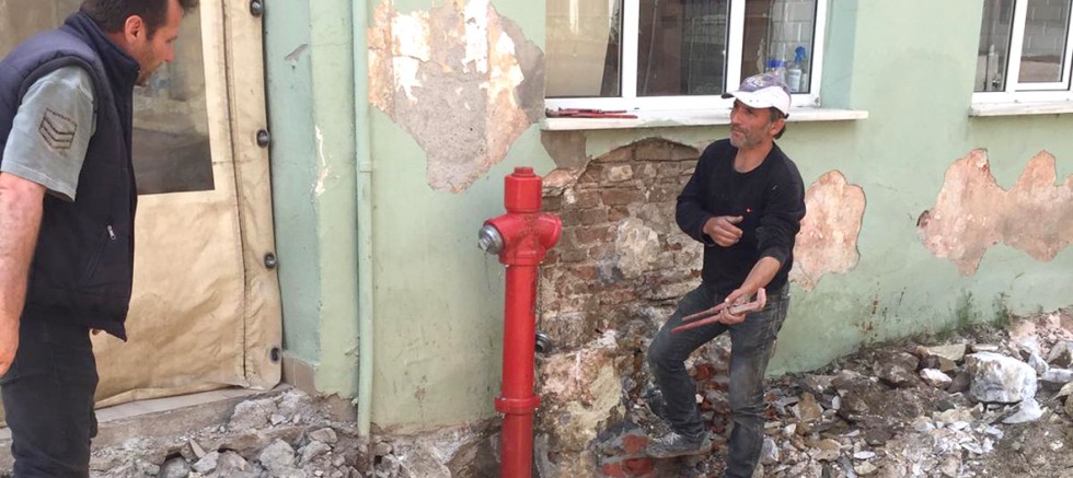 Sokaklara Yangın Vanaları Yerleştiriliyor