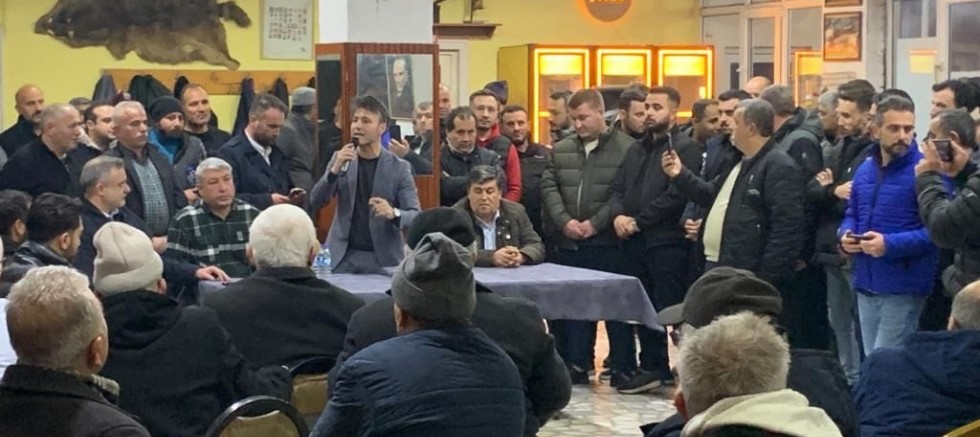 Soyuak, Gece Gündüz Vatandaşlarla Buluşuyor