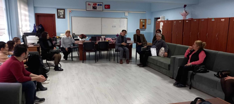 Soyuak, Öğretmenlerin Gününü Kutladı