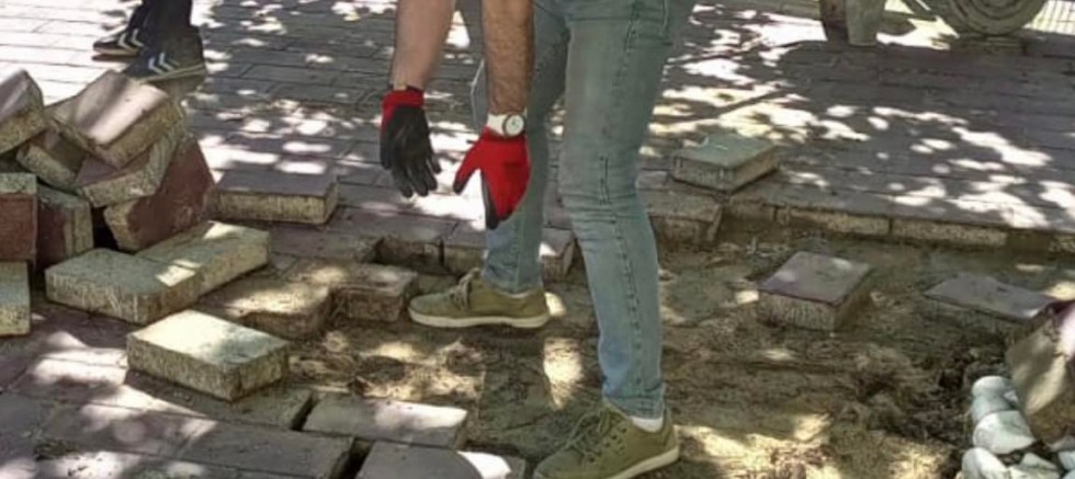 Soyuak, Parke Taşı Döşedi