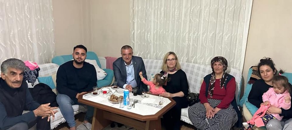 Sürücü, Depremzede Ailelerle İftar Sofrasında Buluştu