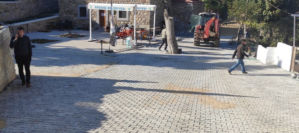 Tarihi Hamamın Çevre Düzenlemesi Sona Yaklaştı