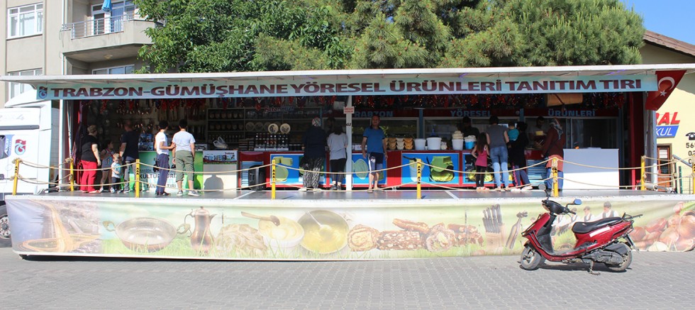 Trabzon ve Gümüşhane Yöresel Ürünleri Tanıtım Tırı İlçemizde