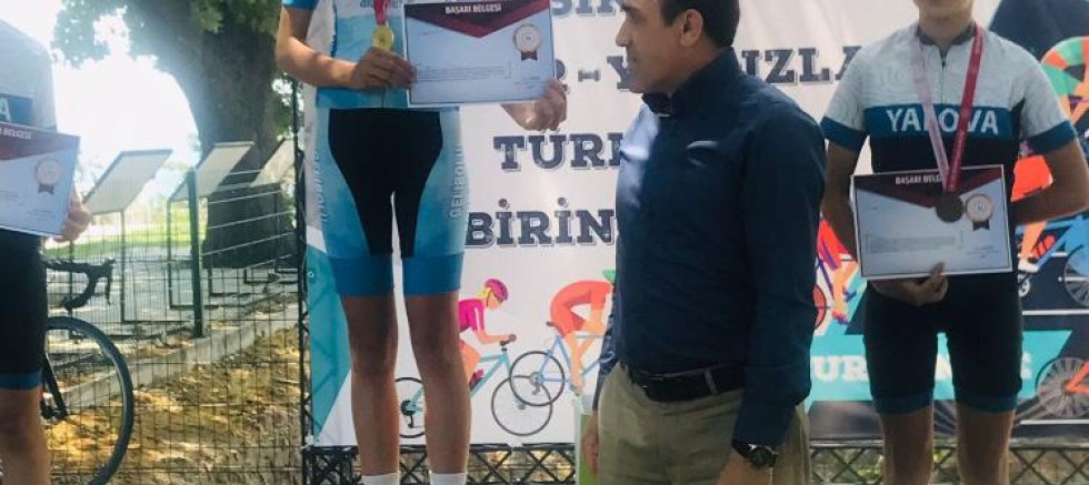 Türkiye Bisiklet Şampiyonasında Birincilik İlçemiz Sporcularında