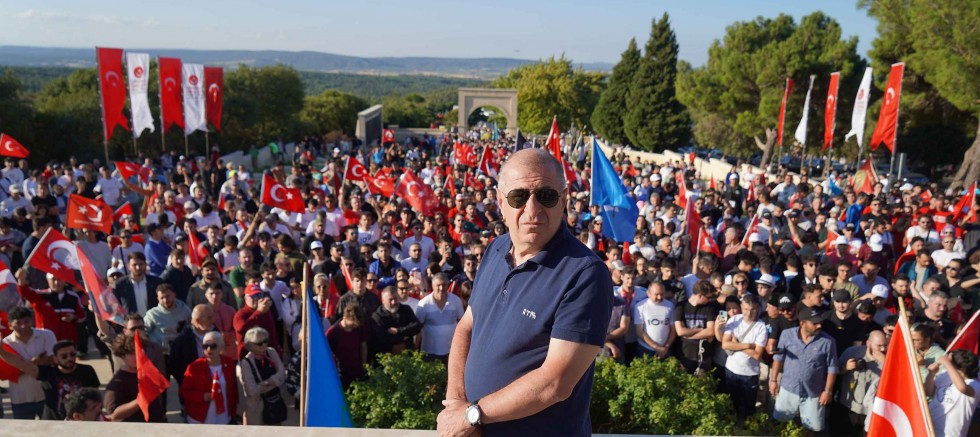 Ümit Özdağ, Çanakkale'de 'Zafer Yürüyüşü'ne Katıldı