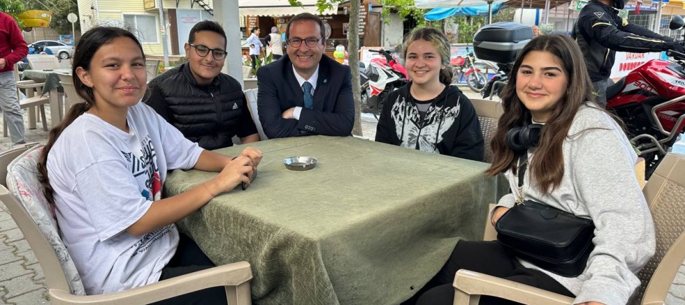Uz, Gençlere Seslendi; “Bütün Mücademiz Sizin İçin”