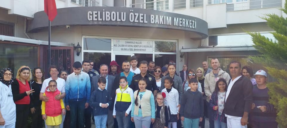 Yahya Çavuş Görme Engelliler Okulu Öğrencileri Mutluluk Dağıtmaya Devam Ediyor