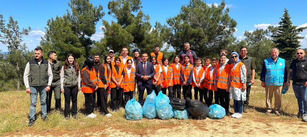 Yeniköy’de ‘Orman Benim’ Etkinliğiyle Doğa İçin El Ele