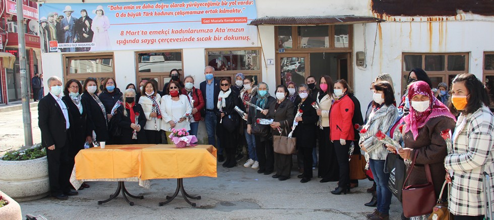 “Yerkürenin Bütün Kadınları, Dayanışma İçinde Haklarımızı Haykıracağız”