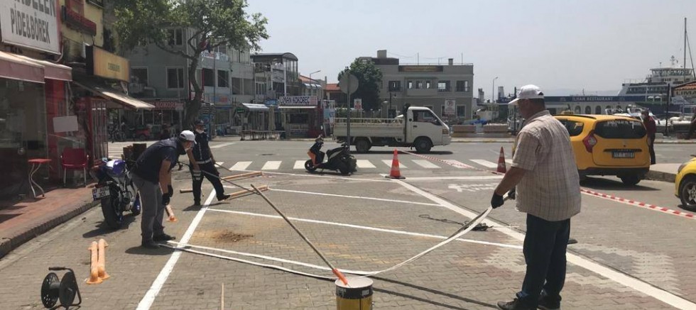 Yol Çizgileri Yenileniyor