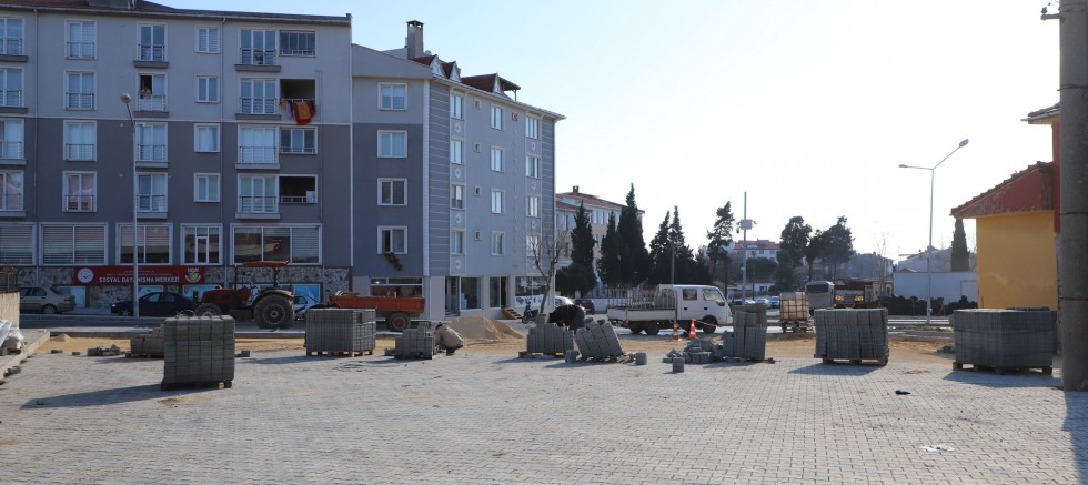 Yol Olarak Açılan Bölgede Parke Taş Çalışması Yapıldı