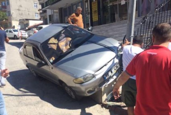 Yolu bıraktı merdivene çıktı