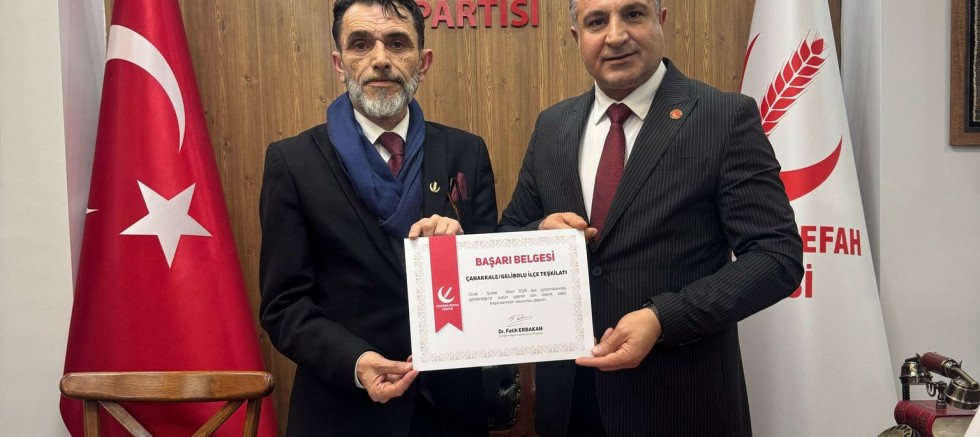 YRP İlçe Başkanlarına Başarı Belgesi Verildi